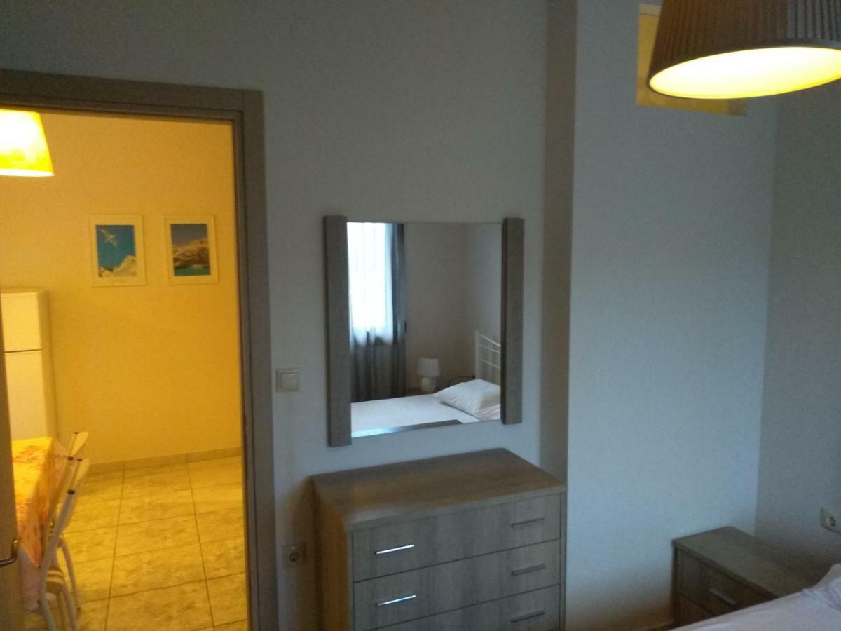 Kostas Apartment イエリソス エクステリア 写真